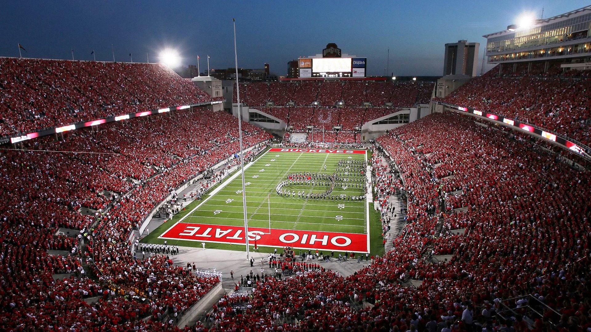 开云体育官网-从深圳到波士顿，当团队压制遇见巨星接管，篮球哲学的两种极致体现